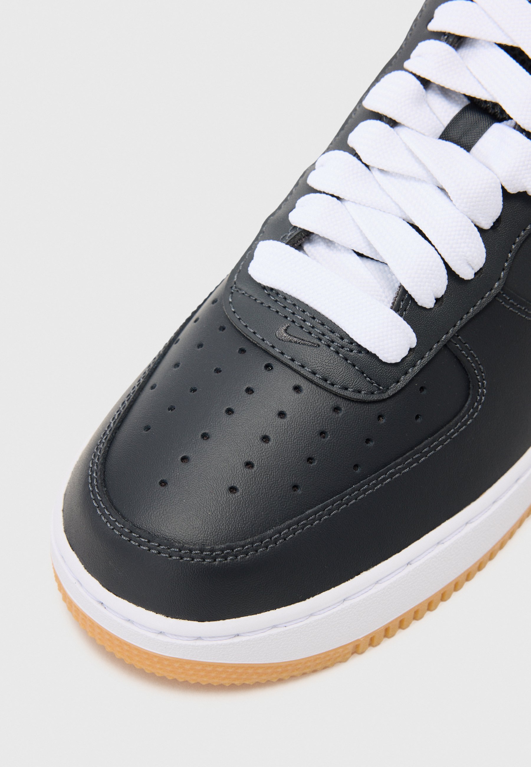 air force 1 white black and orange