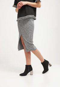 River Island - Jupe crayon - grey Image miniature 1