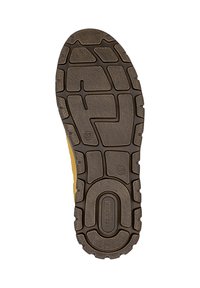 Semelle d'une chaussure marron avec des crampons profonds, le numéro 37, et le logo "rieker" imprimé au centre.