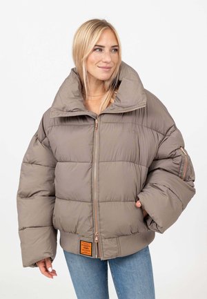 STEPP HILL - Winterjacke - beige