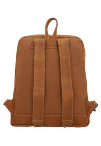 Ruskea kangaskassi, jossa on nahkahihnat, vahva yläkahva ja kontrastivärisiä ompeleita. Klassinen suorakulmainen muotoilu minimalistisella designilla.