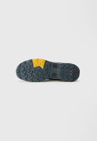 Thumbnail Image 5