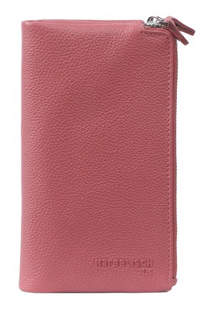 Rosa Leder Geldbörse mit strukturierter Oberfläche, Reißverschluss und prägnanter Markenprägung auf der Vorderseite. Vertikale rechteckige Form.