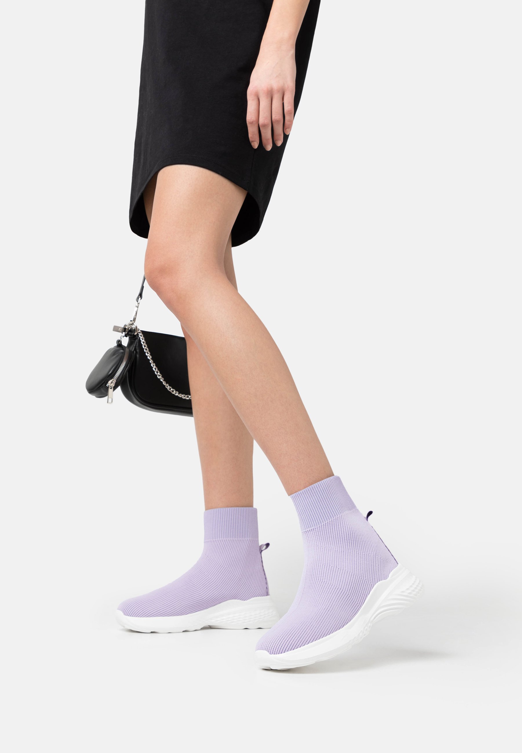 structured trainers womens