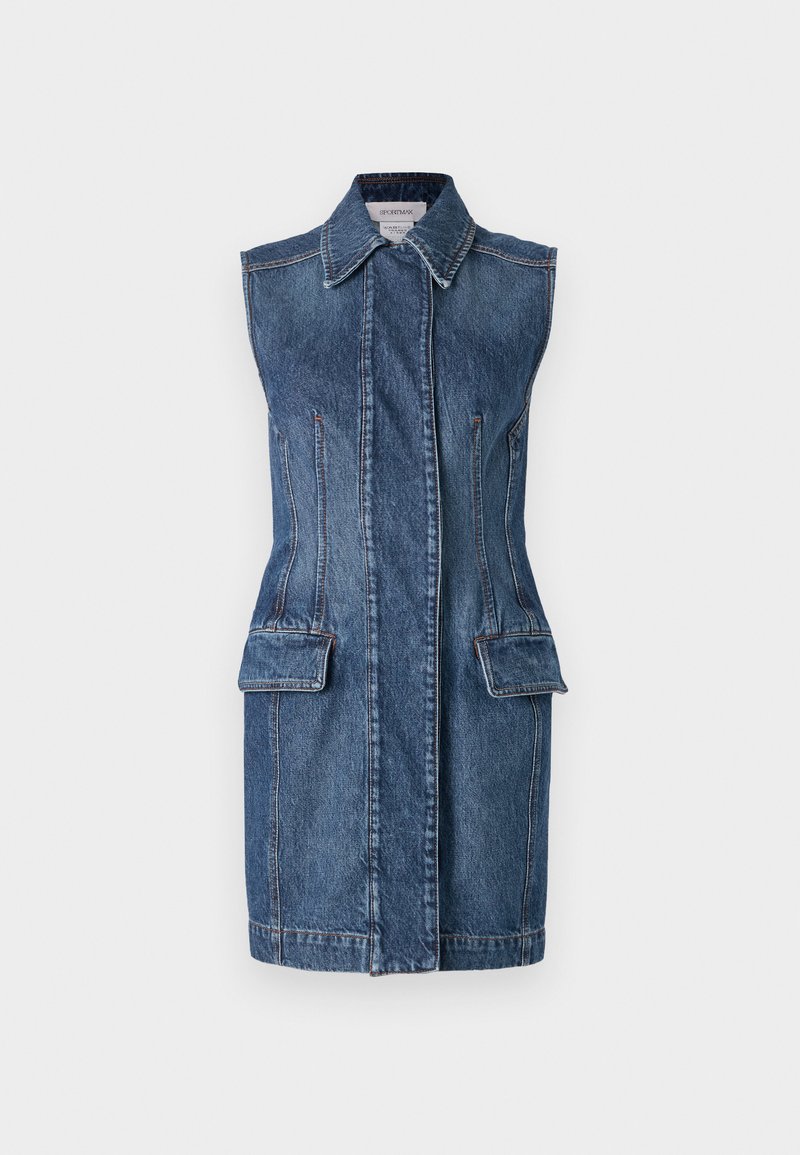 Denimkleid in mittlerem Blau mit Kragen, Seitentaschen und gerader Silhouette. Mit roten Nähten und ärmellosem Design.