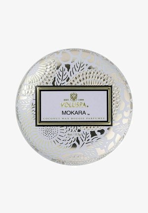 Voluspa, VOLUSPA DECORATIVE TIN CANDLE MOKARA 113G - Tuoksukynttilä - silver