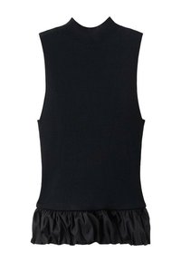 Čierny top bez rukávov s rebrovaným úpletom v hornej časti a volánovým spodným okrajom z tkaniny, vytvárajúcim kontrast textúr a vrstvený vzhľad.