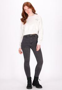 DreiMaster Sweater - wollweiss melange