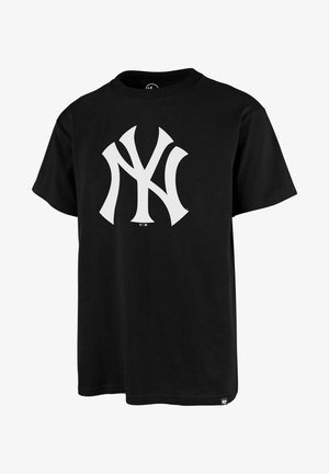 Camiseta de algodón negra con un gran logo blanco de NY en la parte frontal. Mangas cortas, cuello redondo y un dobladillo recto en la parte inferior.