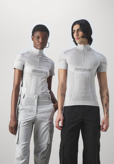 MISBHV EUROPA QUARTER UNISEX - T-shirt estampada - light grey