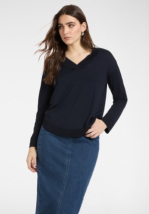 CON SCOLLO A V - Pullover - blu