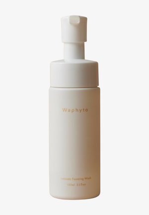 Flacon pompe en plastique blanc étiqueté Wephyto Intimate Foaming Wash, 150 ml, fond clair uni.