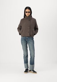 Object OBJRIKI SHORT COAT  - Jas - morel