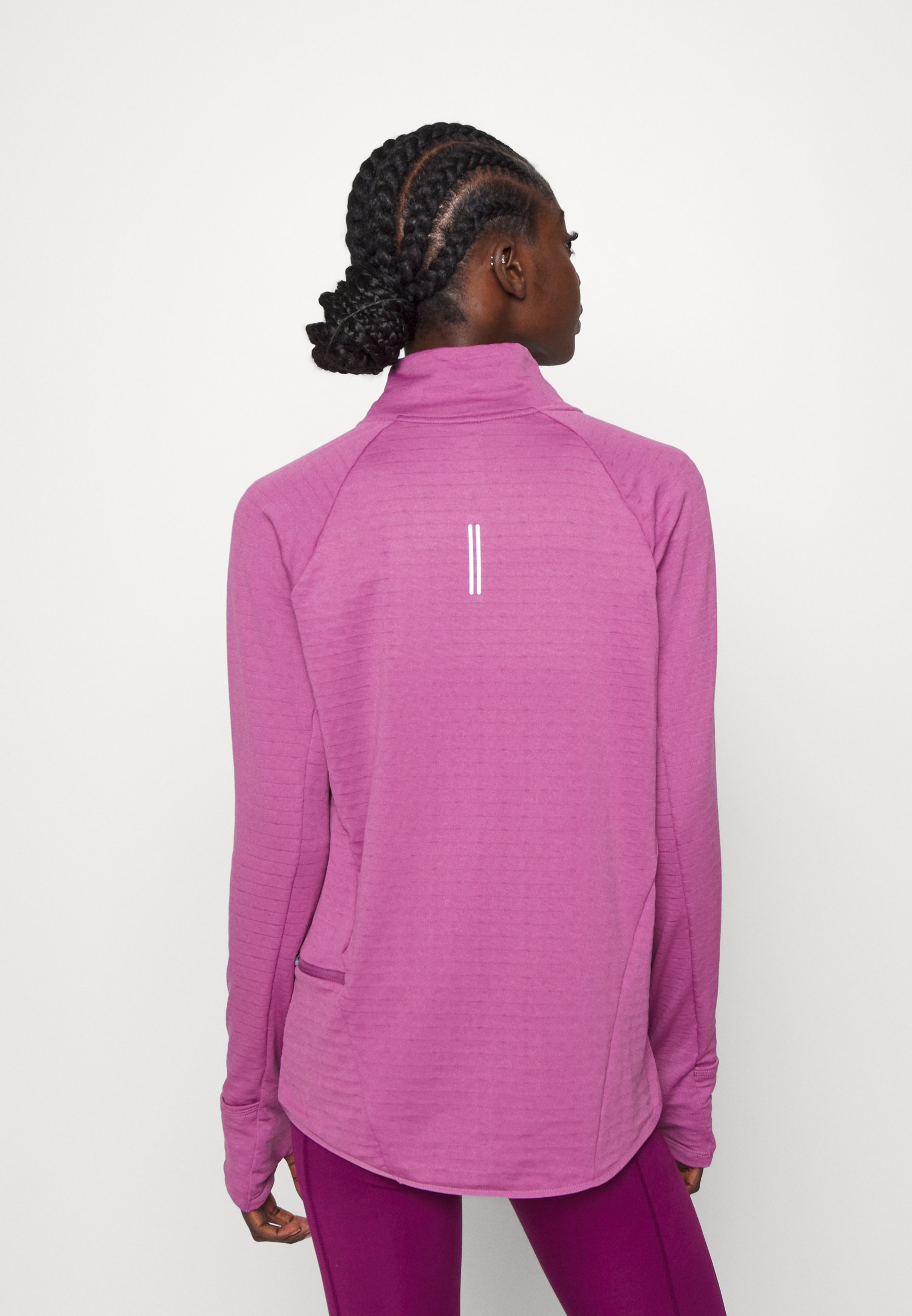 Nike Performance ELEMENT - Long sleeved 