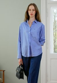 Thumbnail Image 2