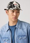 TOY STORY COW HAT - Cappellino - black/white