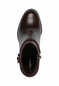 Bottine en cuir marron avec une finition brillante, bout arrondi et détail de fermeture éclair sur le côté. Intérieur doublé d'un tissu doux pour le confort.