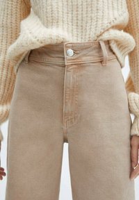 Mango Jean flare - sand