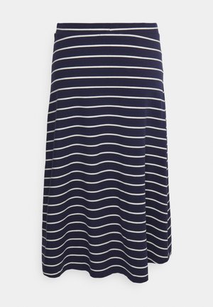 Saia azul-marinho com riscas horizontais brancas, feita de um tecido macio e elástico, apresentando um design evasé e uma cintura para maior conforto.