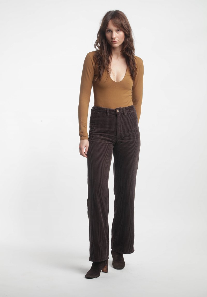 LABDIP HIGH WAIST LONG WIDE  - Broek - chocolat