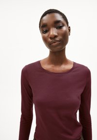 ARMEDANGELS ENRICCAA SOFT - Langarmshirt - cranberry juice