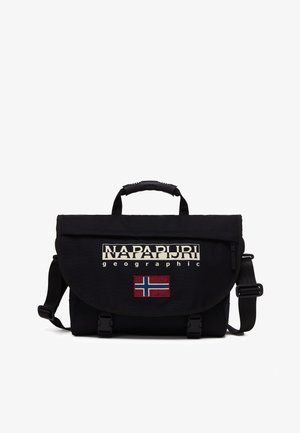 Sort Napapijri geografisk messenger-taske med topgreb, justerbar skulderrem, frontklap og patch med det norske flag.