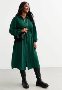New Look Curves CURVES DRAWSTRING WAIST MIDI - Skjortklänning - dark green