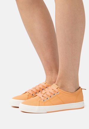 Esprit, Baskets basses - orange