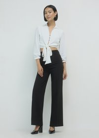 Calliope CROP CON NODO - Camicia - bianco lana