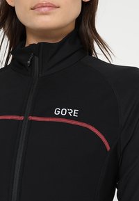 Gore Wear Träningsjacka - black