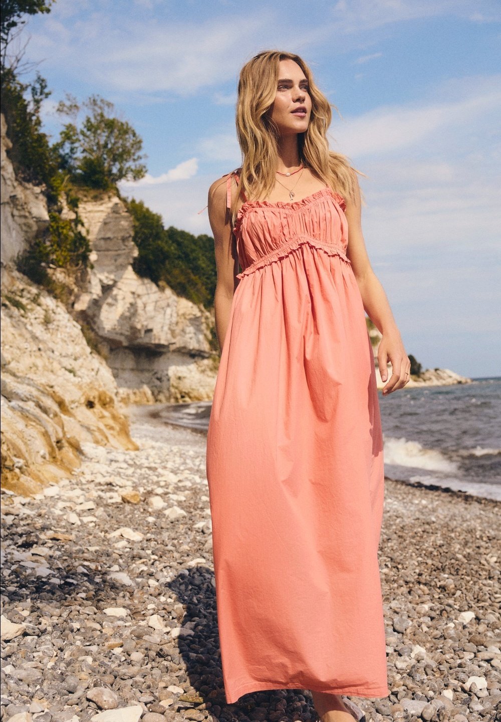 Saint Tropez ROSAELLASZ - Maxi dress - blooming dahlia/coral - Zalando