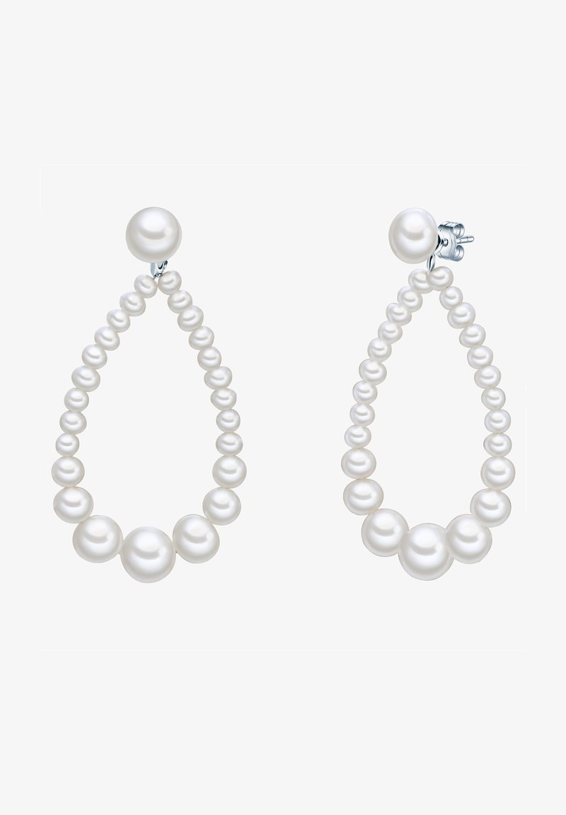 Fehér gyöngy csepp fülbevalók, amelyek méretbeli átmenetet mutatnak, cseppforma kialakításban polír ezüst hátsó résszel.
