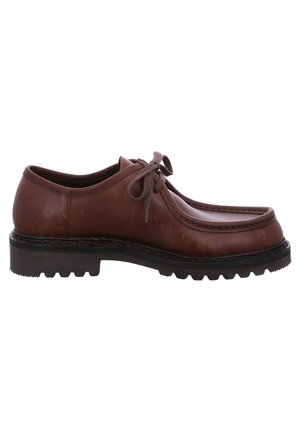 Chaussures en cuir marron avec un bout arrondi, des coutures décoratives, un laçage et une semelle épaisse et robuste. Elles présentent une texture lisse.