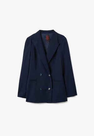 Blazer azul marino de doble botonadura con solapas de muesca, cuatro botones frontales y bolsillos de ojal, dispuesto sobre fondo blanco.