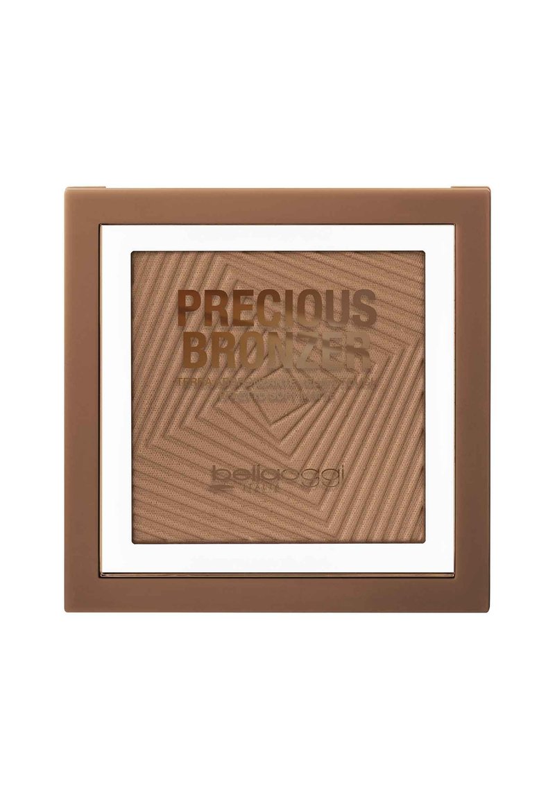 Compatto quadrato per bronzer con polvere texturizzata etichettato "Precious Bronzer" di Bellaoggi, in tonalità di marrone caldo.