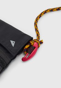 Klättermusen ALGIR LANYARD POCKET - Borsa a tracolla - raven