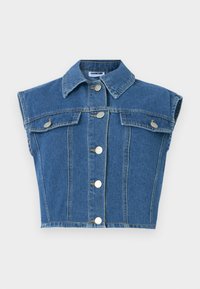 Modra denim kratka jakna z ostrim ovratnikom, brez rokavov, sprednjim zapiranjem na gumb in dvema žepoma na prsih z srebrnimi dodatki.