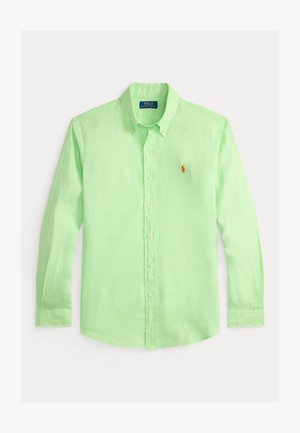 Ανοιχτό πράσινο πουκάμισο με μακριά μανίκια από λινό, με γιακά με κουμπιά, λευκά κουμπιά και μικρό λογότυπο στο αριστερό στήθος.