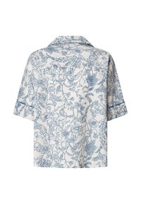 Kortermet skjorte i hvitt stoff med blått blomstermønster, med krage og avslappet passform. Myk tekstur og lett design.