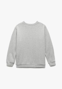 Lys grå sweatshirt med rund hals og lange ærmer, ribbede manchetter, præsenteret fladt på en hvid baggrund.