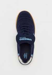 Umbro SPECIALI TR SUEDE UNISEX - Trainers - dark navy/vista blue/white sand