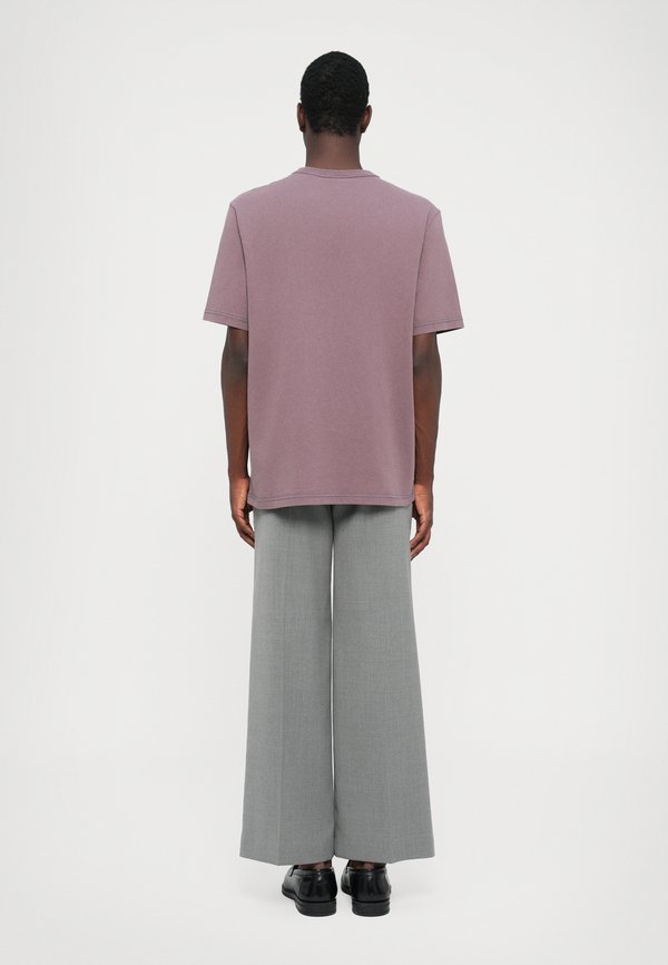 Basic T-shirt - purple3