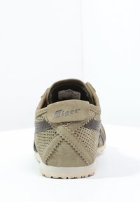 Onitsuka Tiger Tenisky - olive