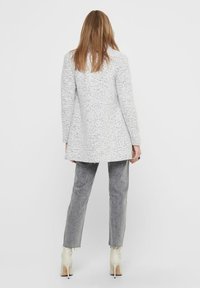 ONLY ONLNEWSOPHIA - Cappotto corto - cloud dancer