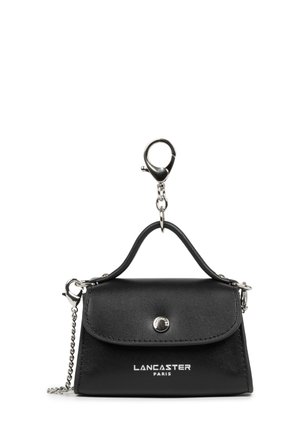 Mini borsa a tracolla nera Lancaster Paris con pattina, bottone a pressione argentato, manico superiore e clip di attacco a catena.