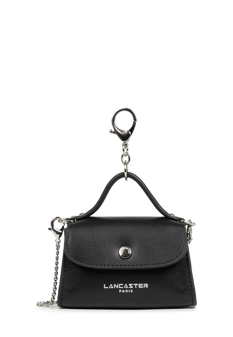 Mini borsa a tracolla nera Lancaster Paris con pattina, bottone a pressione argentato, manico superiore e clip di attacco a catena.