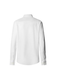 Achteraanzicht van een wit overhemd met lange mouwen, knoopmanchetten en een klassieke kraag op een effen witte achtergrond.