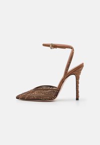 Selected, brown/smoked topaz