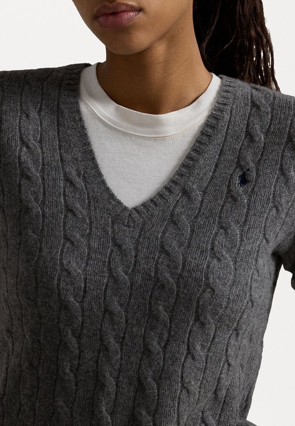 CABLE KNIT WOOL CASHMERE V-NECK SWEATER - Jumper3