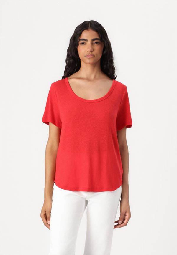 BLEND SCOOP - Basic T-shirt - tomato sauce